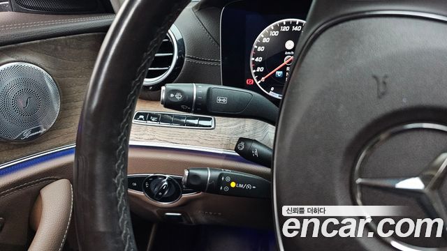 Mercedes-Benz E-Class (W213) E300 4MATIC Exclusive 2018 — фото 38