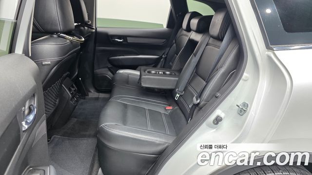 Renault Korea QM6 2.0 LPe LE Signature 2WD 2023 — фото 11
