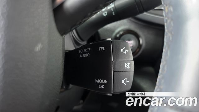 Renault Korea QM6 2.0 LPe LE Signature 2WD 2023 — фото 15