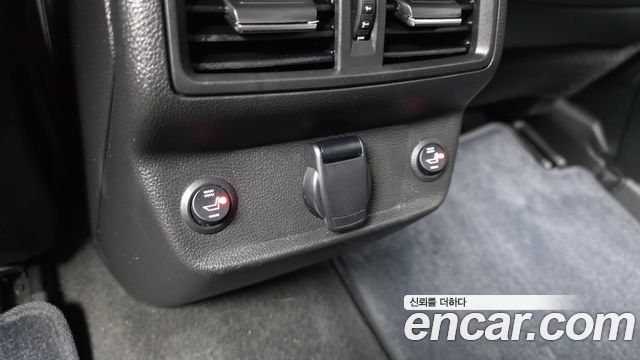 Renault Korea QM6 2.0 LPe LE Signature 2WD 2023 — фото 19