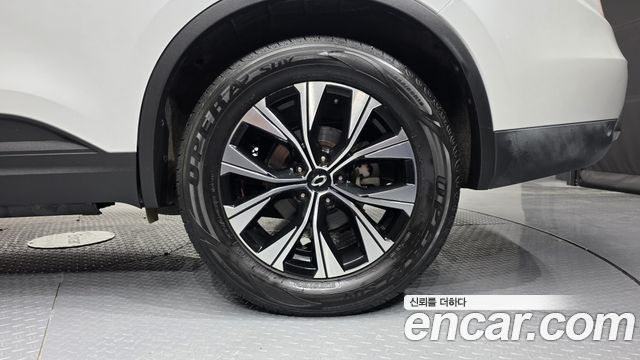 Renault Korea QM6 2.0 LPe LE Signature 2WD 2023 — фото 21
