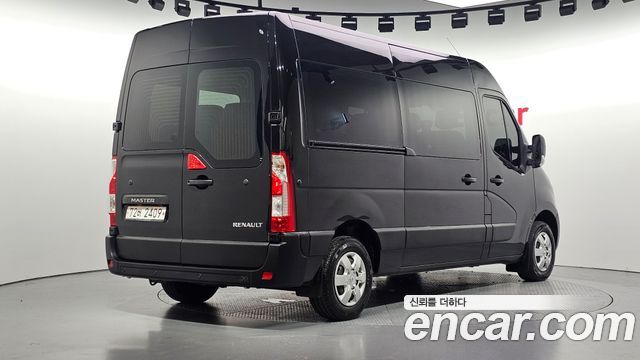 Renault Korea Master 2.3 13-Seater 2019 — фото 2