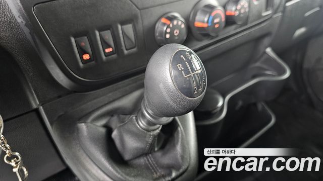 Renault Korea Master 2.3 13-Seater 2019 — фото 9