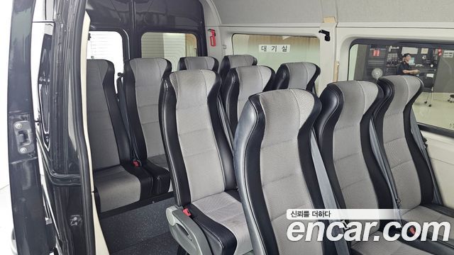 Renault Korea Master 2.3 13-Seater 2019 — фото 11