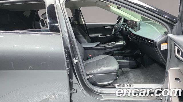 Kia EV6 Long Range 4WD Air 2023 — фото 11