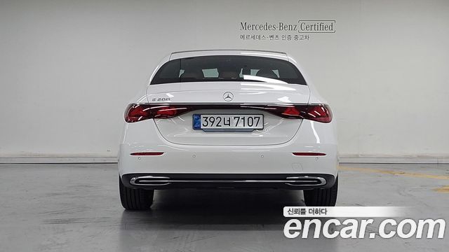 Mercedes-Benz E-Class (W214) E200 Avantgarde 2026 — фото 4