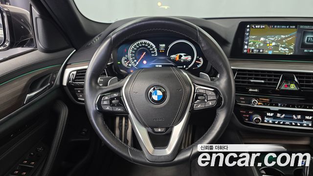 BMW 5 Series (G30) 520d M Sport Package Plus 2017 — фото 13