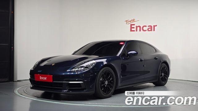 Porsche Panamera (971) 3.0 AWD 2018 — фото 1