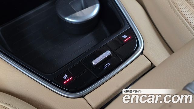Porsche Panamera (971) 3.0 AWD 2018 — фото 19