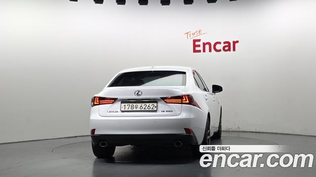 Lexus IS250 F-Sport XE30 2014 — фото 4