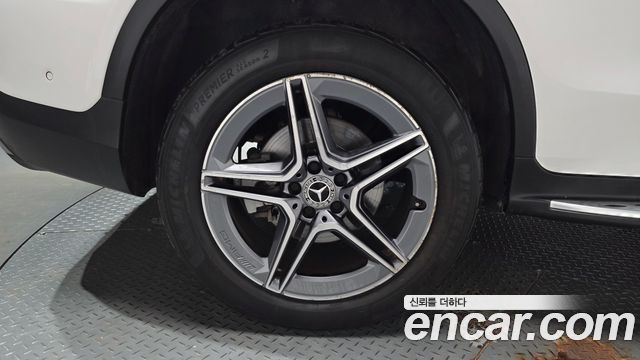 Mercedes-Benz GLC-Class (X253) GLC300e 4MATIC 2022 — фото 21