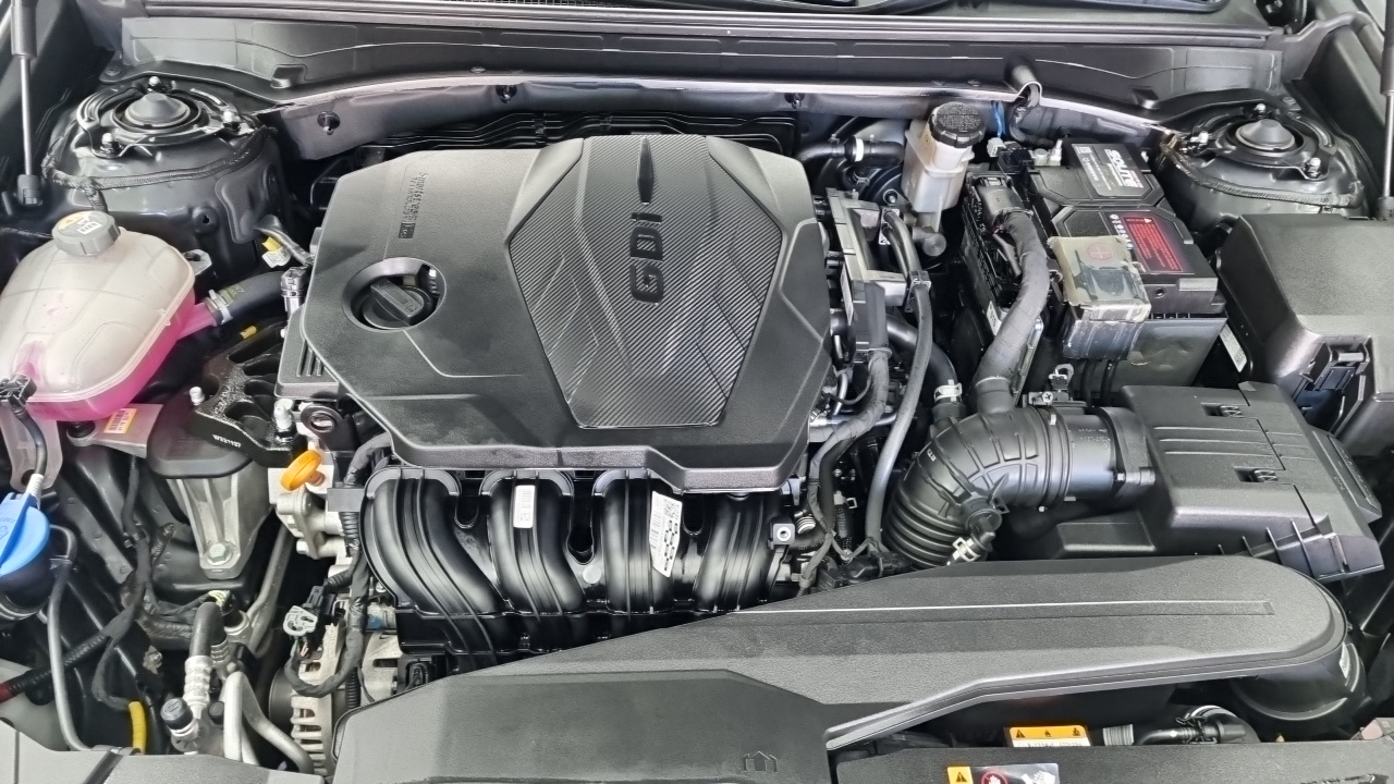 Hyundai Grandeur (GN7) 2,5 Gasoline 2WD Exclusive 2023 — фото 6