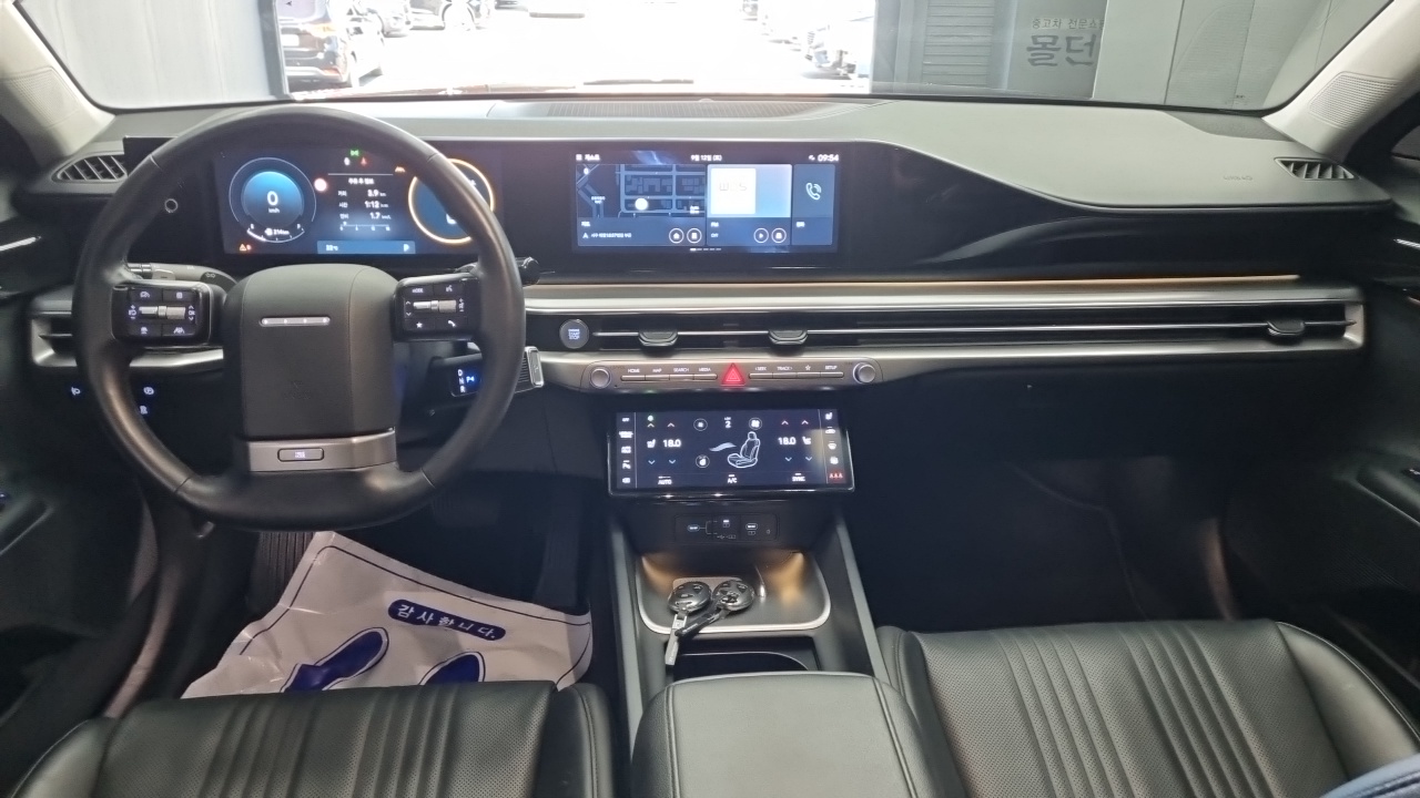 Hyundai Grandeur (GN7) 2,5 Gasoline 2WD Exclusive 2023 — фото 7