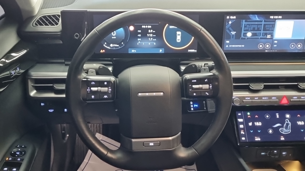 Hyundai Grandeur (GN7) 2,5 Gasoline 2WD Exclusive 2023 — фото 16