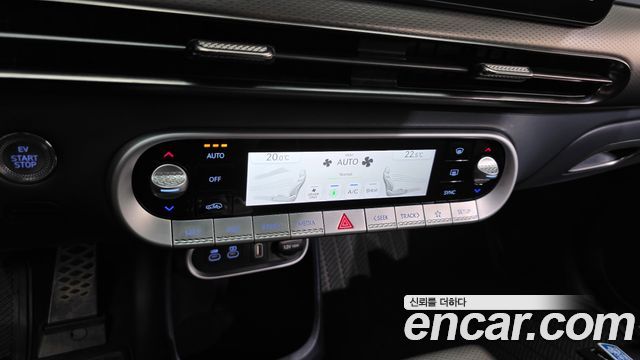 Genesis GV60 Performance AWD 2022 — фото 18