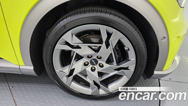 Genesis GV60 Performance AWD 2022 — фото 21