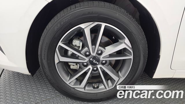 Kia K3 (II) 1.6 Prestige 2024 — фото 5
