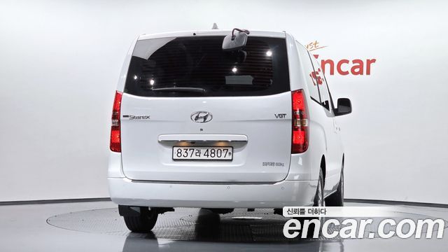 Hyundai Grand Starex Van 5-Seater Smart 2021 — фото 4
