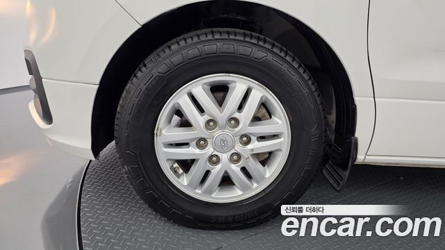 Hyundai Grand Starex Van 5-Seater Smart 2021 — фото 5