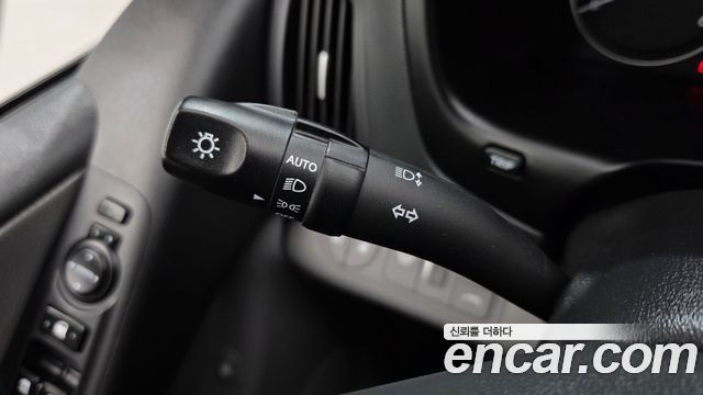 Hyundai Grand Starex Van 5-Seater Smart 2021 — фото 20