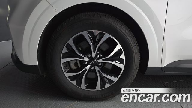 Kia Carnival (IV) Diesel 9-Seater Prestige 2023 — фото 5