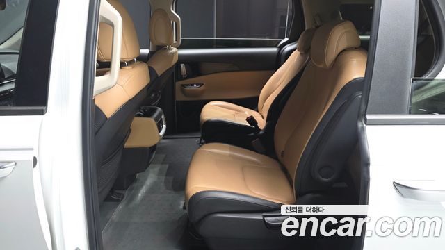 Kia Carnival (IV) Diesel 9-Seater Prestige 2023 — фото 11