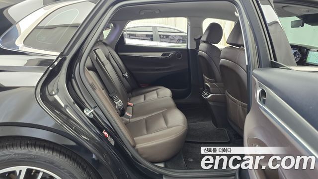 Hyundai Grandeur (IG) 2.5 Premium 2022 — фото 12