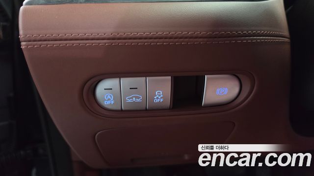 Genesis G90 (RS4) Gasoline 3.5 Turbo e-S/C AWD LWB 2023 — фото 36