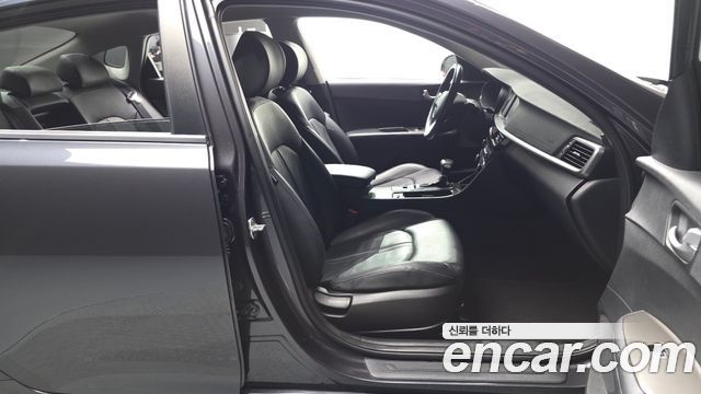 Kia K5 (II) 2.0 Prestige 2020 — фото 10