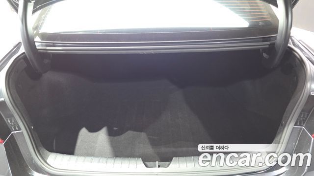 Kia K5 (II) 2.0 Prestige 2020 — фото 20
