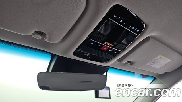 Hyundai Grandeur (GN7) 2,5 Gasoline 2WD Exclusive 2023 — фото 14