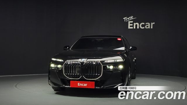 BMW 7 Series (G70) 740i xDrive M Sport Limited 2026 — фото 3