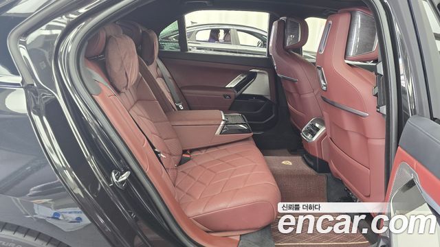 BMW 7 Series (G70) 740i xDrive M Sport Limited 2026 — фото 11