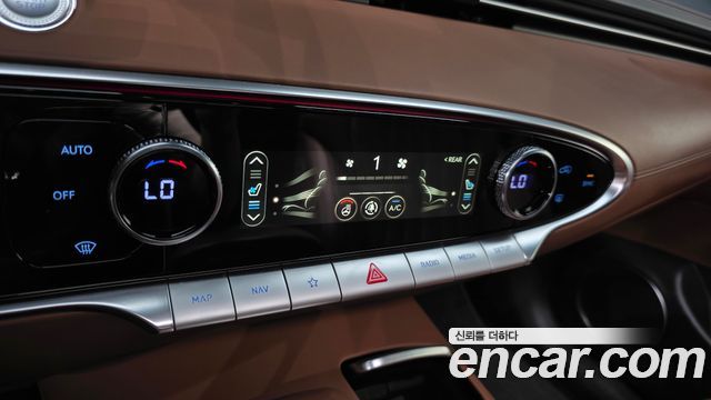 Genesis GV70 2.5T Gasoline AWD 2024 — фото 16