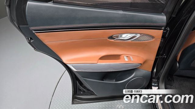 Genesis GV70 2.5T Gasoline AWD 2024 — фото 25
