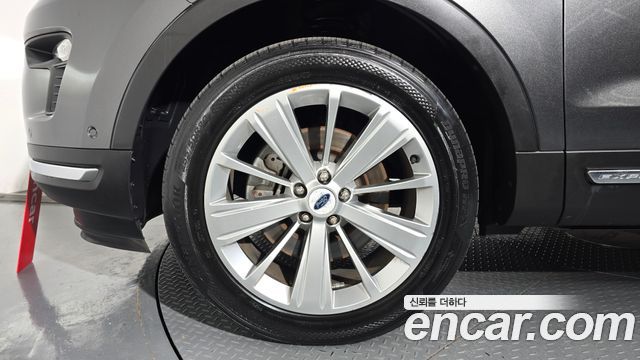 Ford Explorer 2.3 Limited 4WD 5th 2018 — фото 5