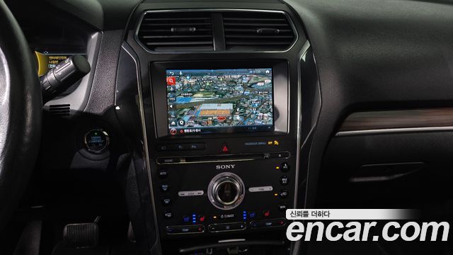Ford Explorer 2.3 Limited 4WD 5th 2018 — фото 12