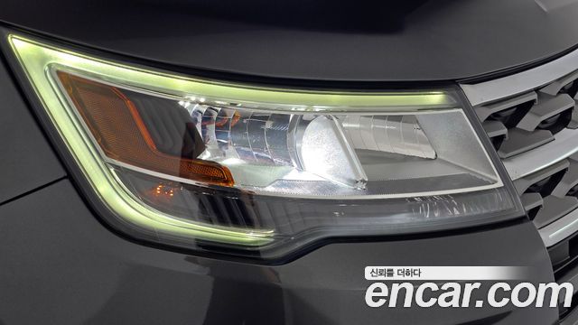 Ford Explorer 2.3 Limited 4WD 5th 2018 — фото 22