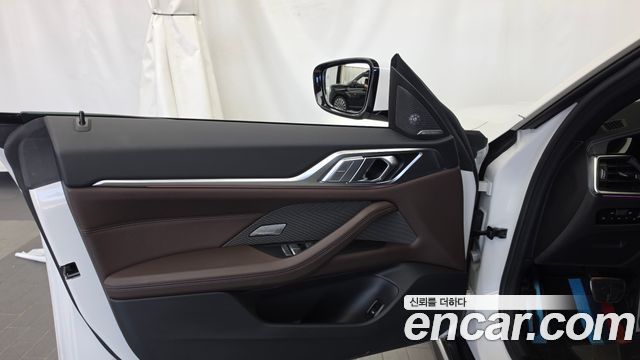 BMW 4 Series (G22) 420i First Edition GranCoupe 2022 — фото 24