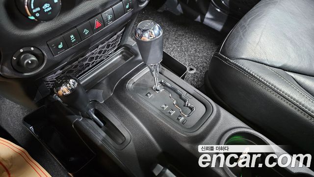 Jeep Wrangler (JK) 2.8 Diesel Sahara 4Door 2015 — фото 9