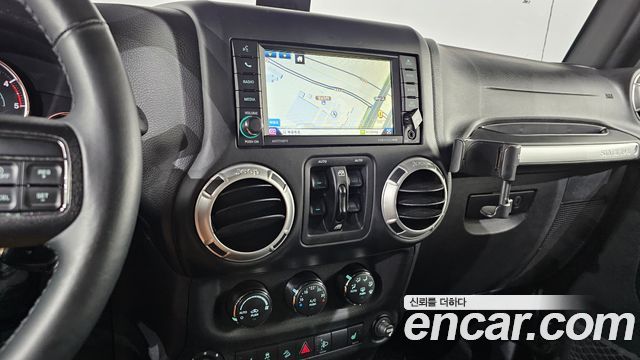 Jeep Wrangler (JK) 2.8 Diesel Sahara 4Door 2015 — фото 17