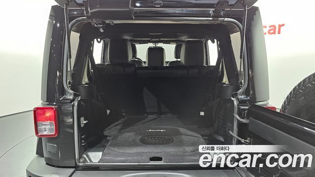 Jeep Wrangler (JK) 2.8 Diesel Sahara 4Door 2015 — фото 21