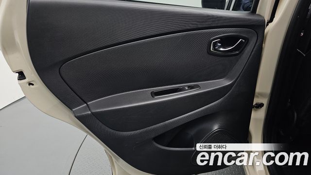 Renault Korea QM3 RE 2014 — фото 25