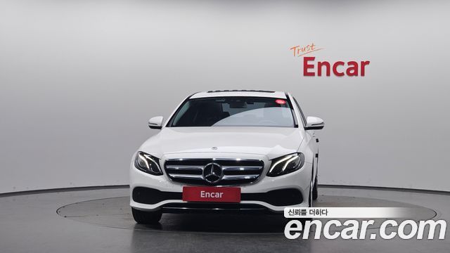 Mercedes-Benz E-Class (W213) E200 Avantgarde 2018 — фото 3
