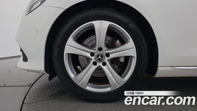 Mercedes-Benz E-Class (W213) E200 Avantgarde 2018 — фото 5