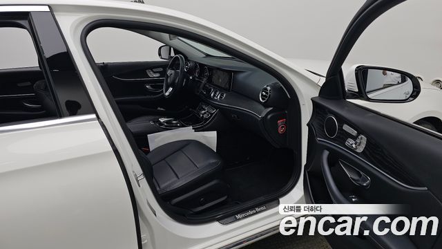 Mercedes-Benz E-Class (W213) E200 Avantgarde 2018 — фото 11