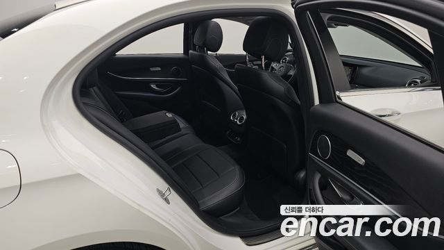 Mercedes-Benz E-Class (W213) E200 Avantgarde 2018 — фото 12