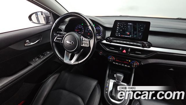 Kia K3 Luxury 2020 — фото 27