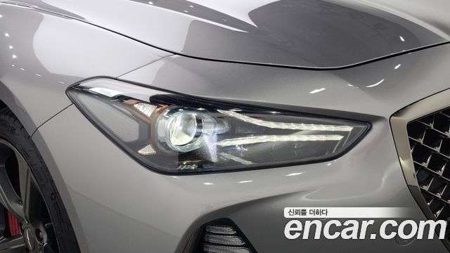 Genesis G70 3.3T Sport Prestige 2019 — фото 22