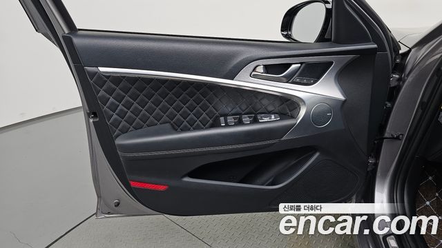 Genesis G70 3.3T Sport Prestige 2019 — фото 24